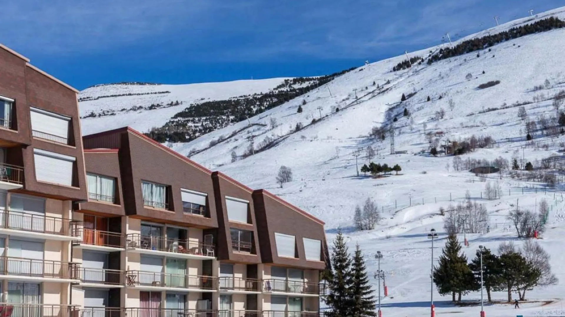 Apartment Studio Vallee Blanche B By Interhome Les Deux Alpes